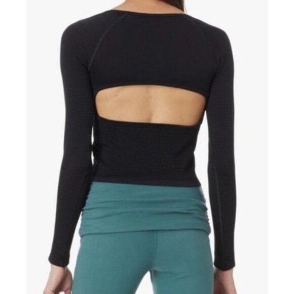 FP Movement Women's Bail Out Long Sleeve Black Layer size XS/S Active Cropped - Picture 2 of 8
